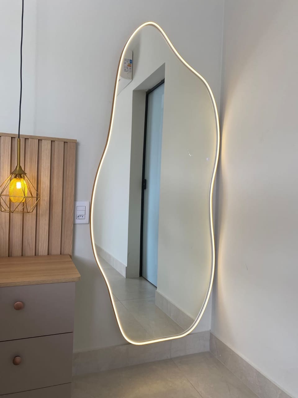 Espelho com LED neon e moldura anti-impacto – foto 4