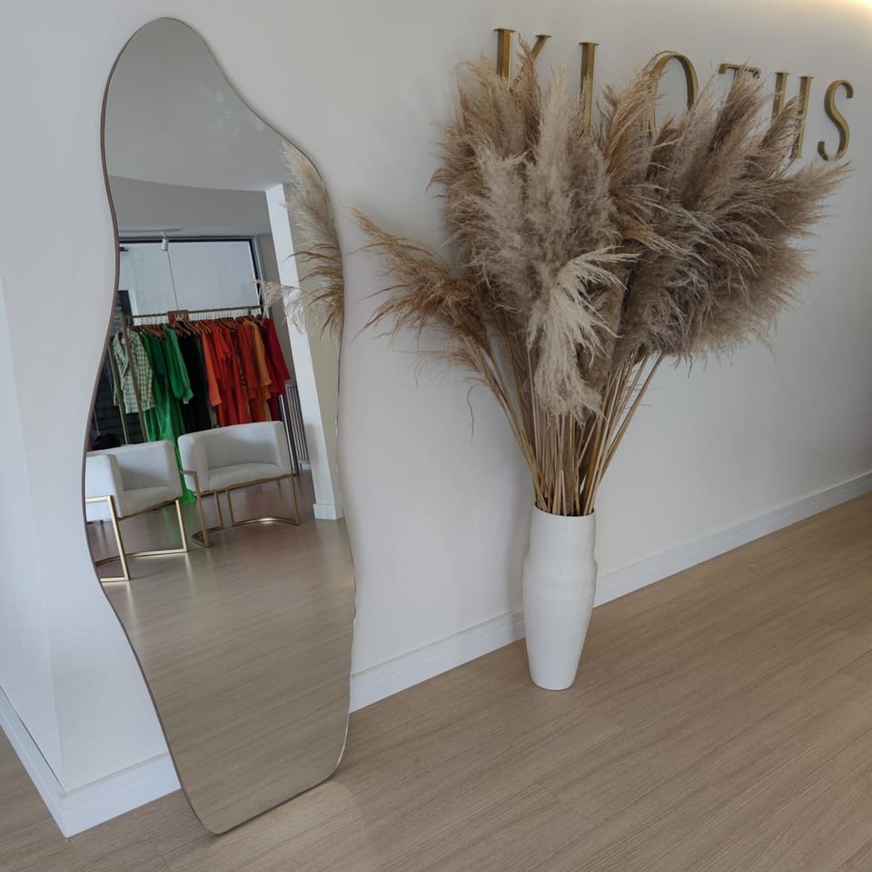 Espelho instalado pela Decor Espelharia