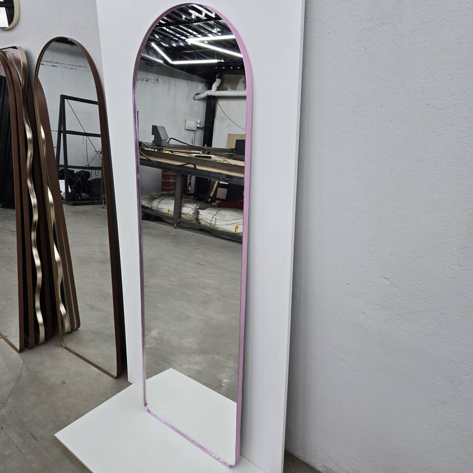 Fábrica de espelhos da Decor Espelharia em Contagem